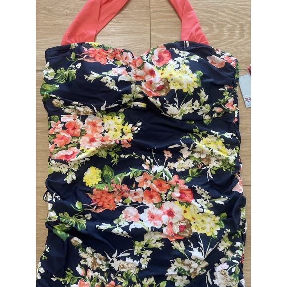 NWT Divinita Sol Modestee Swim Tankini Women’s XL Floral Halter Top Built In Bra - Picture 4 of 6